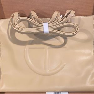 Telfar Large Cream Shopping Bag *NEW WITH TAGS*